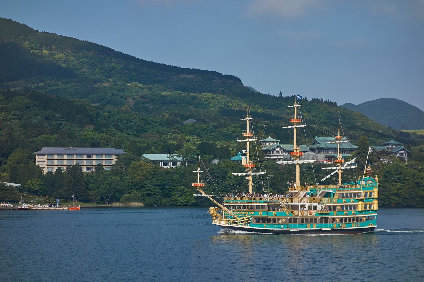 Lake Ashi cruise
